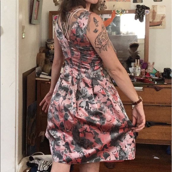 Arianna Papell sweet shimmery Easter dress - Picture 3 of 5